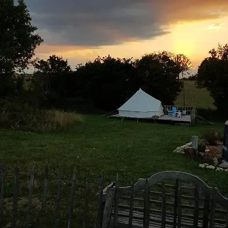 Camping La Petite Houmee Curzay-sur-Vonne Exterior foto